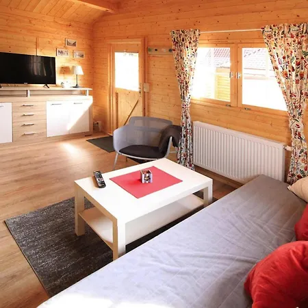 Wunderschoenes Blockbohlenhaus Am Plauer See, Cleaning Included Ferienhaus